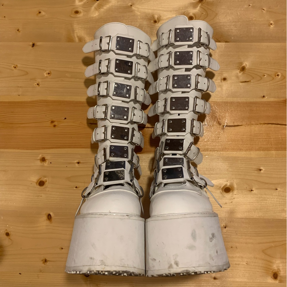 white demonia damned-318 boots - Picture 3 of 8